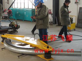 電動(dòng)液壓彎管機(jī)現(xiàn)場(chǎng)使用圖